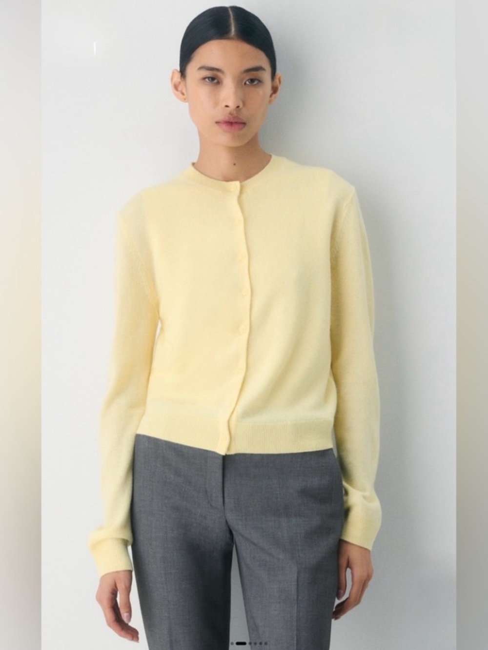 Aritzia Size Small Soft Yellow
Cashmere Cardigan
